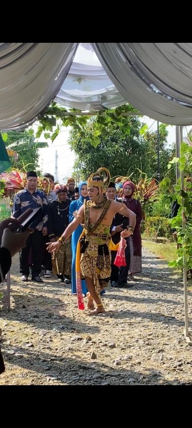 KIRAB TEMU TEMANTEN DI DESA BUKIT PENINJAUAN II